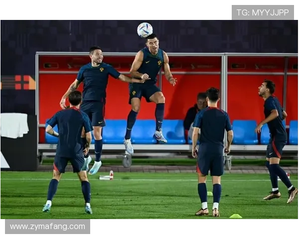 卡塔尔足球明星帅气风采大赏展现运动魅力与青春活力