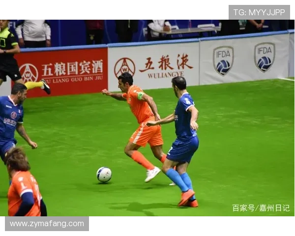 足球场上的梦想与荣耀：与足球明星共谱的青春传奇小说